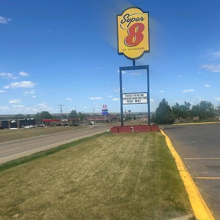 Super 8 By Wyndham Miles City Buitenkant foto