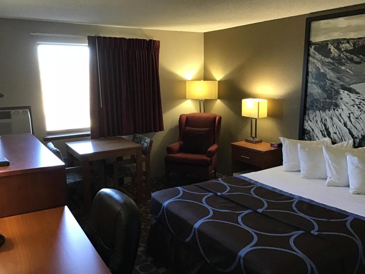 Super 8 By Wyndham Miles City Buitenkant foto