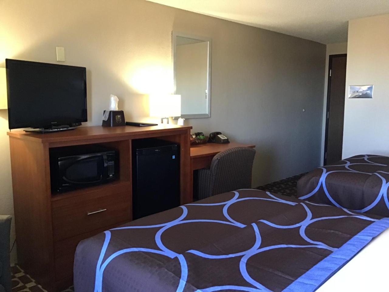 Super 8 By Wyndham Miles City Buitenkant foto